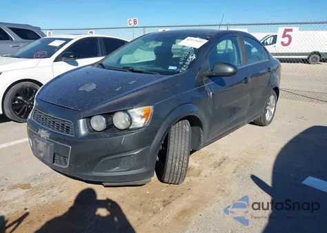 2015 Chevrolet Sonic Lt Auto из США, поврежденный, VIN 1G1JC5SH0F4208062